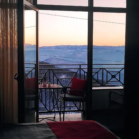 Sunset Milmari M10