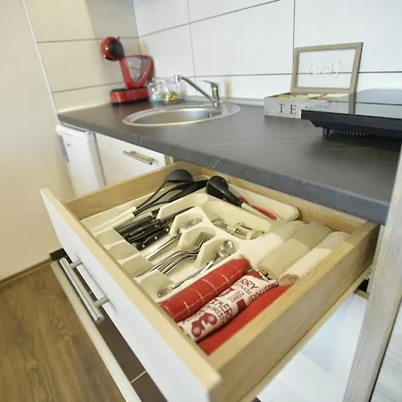 Sunset Milmari M10 Apartman