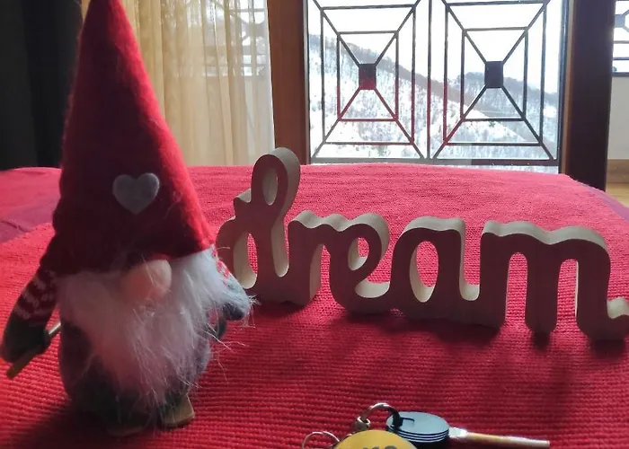 아파트 Sunset Milmari M10 카파오닉