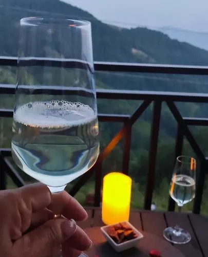 아파트 Sunset Milmari M10