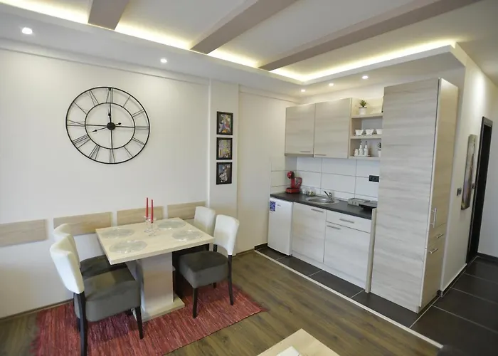 Sunset Milmari M10 아파트 카파오닉