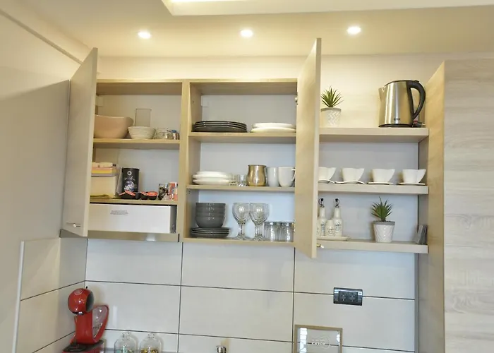 Sunset Milmari M10 아파트