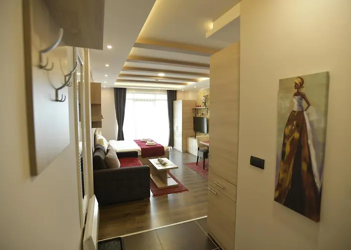 Sunset Milmari M10 아파트